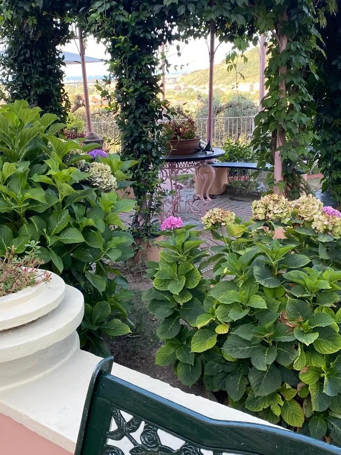 Villa Fieschi Cogorno 0*,